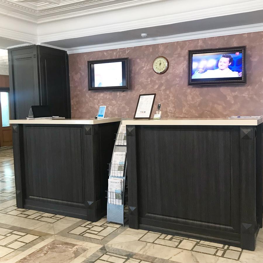 Hotel Tourist アスターナ エクステリア 写真