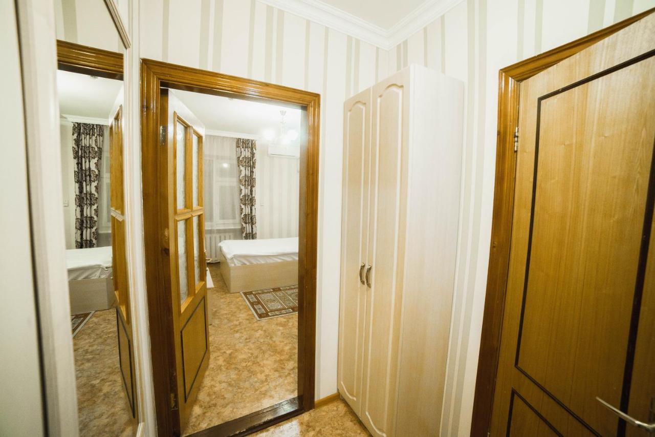 Hotel Tourist アスターナ エクステリア 写真