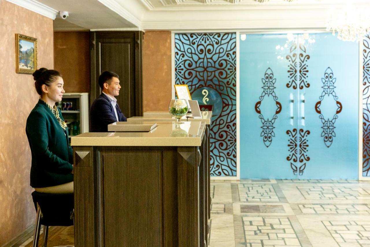 Hotel Tourist アスターナ エクステリア 写真